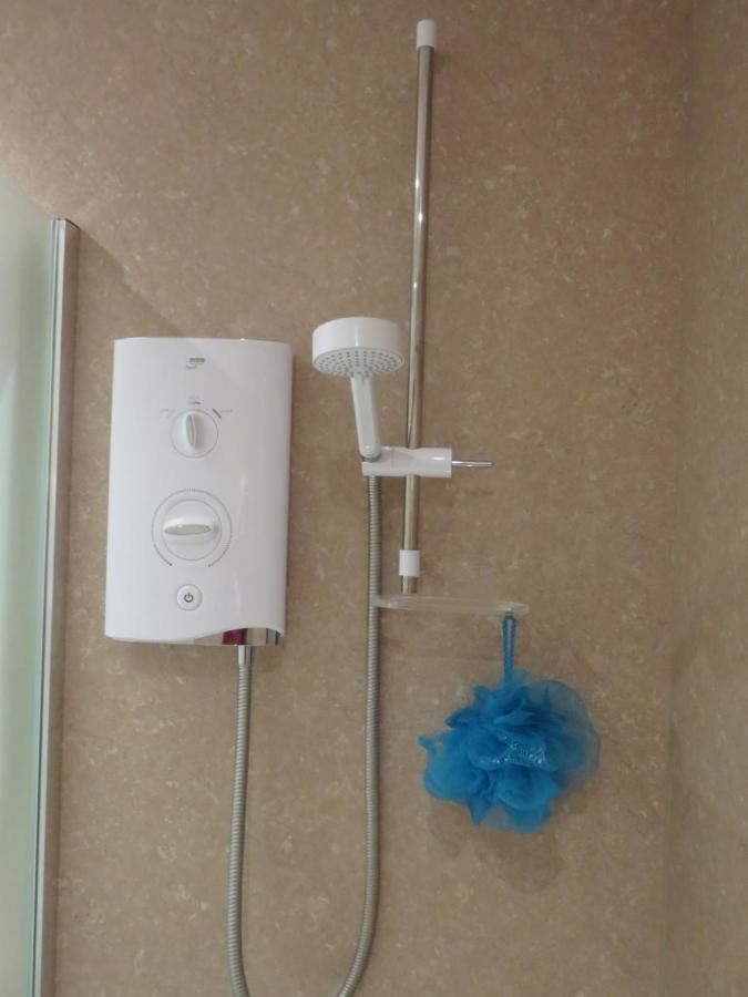 Little Orchard Apartment Yate Bagian luar foto